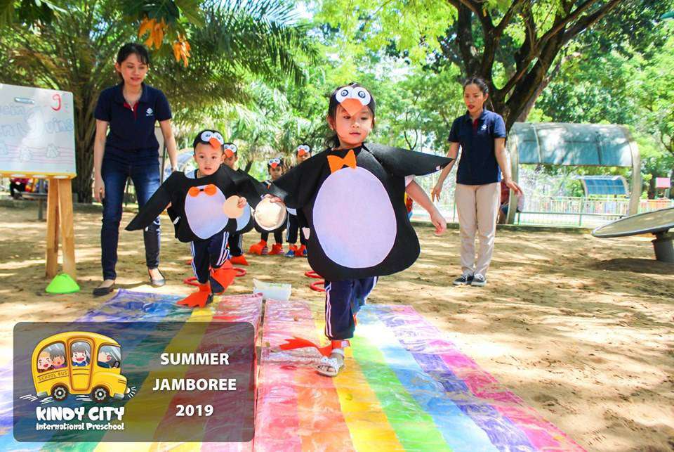 Trẻ tham gia hội trại hề "SUMMER JAMBOREE 2019"