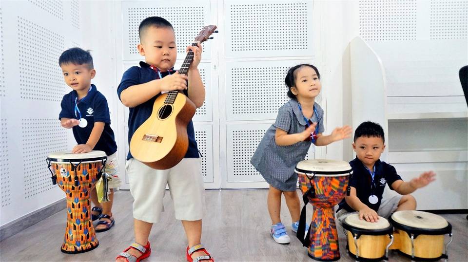 Cư dân Kindy City tham gia hoạt động âm nhạc