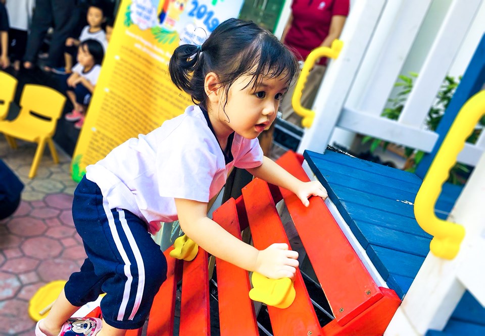 Bé được chăm sóc ưu việt tại Kindy City