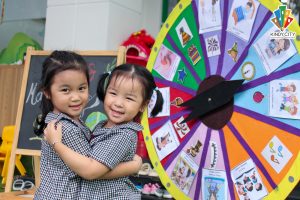 ƯỚC VỌNG HÒA BÌNH KHẮP THẾ GIỚI CỦA HỌC SINH KINDY CITY