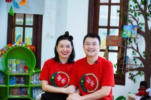 NGHỆ SĨ LÊ KHÁNH – TUẤN KHẢI YÊN TÂM GỬI GẮM CON TẠI KINDY CITY