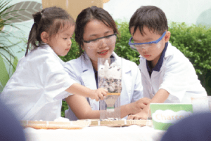 ÁNH NHÌN MỞ RA TRI THỨC
